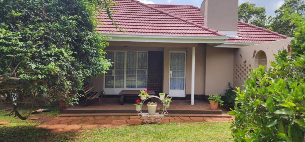 Lovely 3 Bed In Mount Pleasant - 2153 Harare Exterior foto