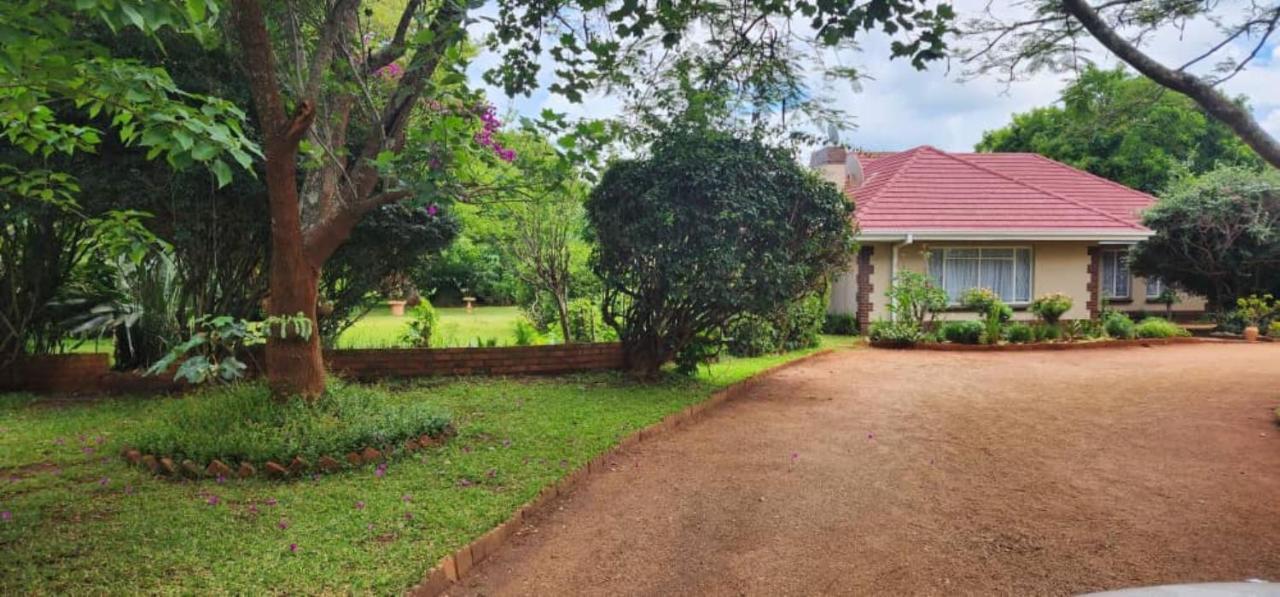 Lovely 3 Bed In Mount Pleasant - 2153 Harare Exterior foto