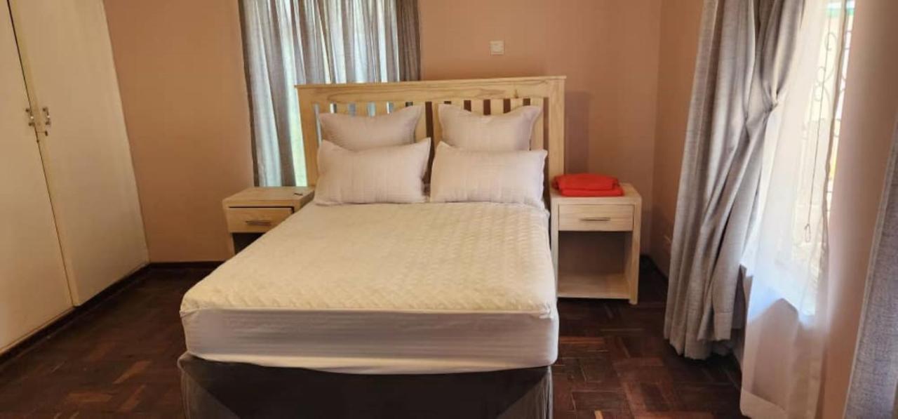 Lovely 3 Bed In Mount Pleasant - 2153 Harare Exterior foto